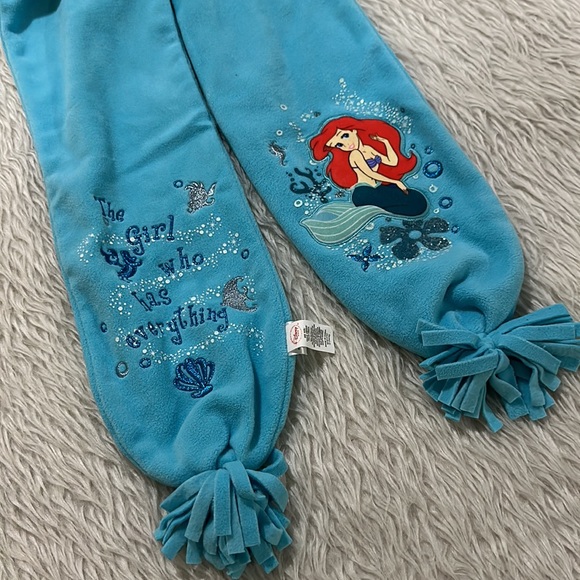 Disney’s little mermaid fleece winter warm scarf - Picture 2 of 5